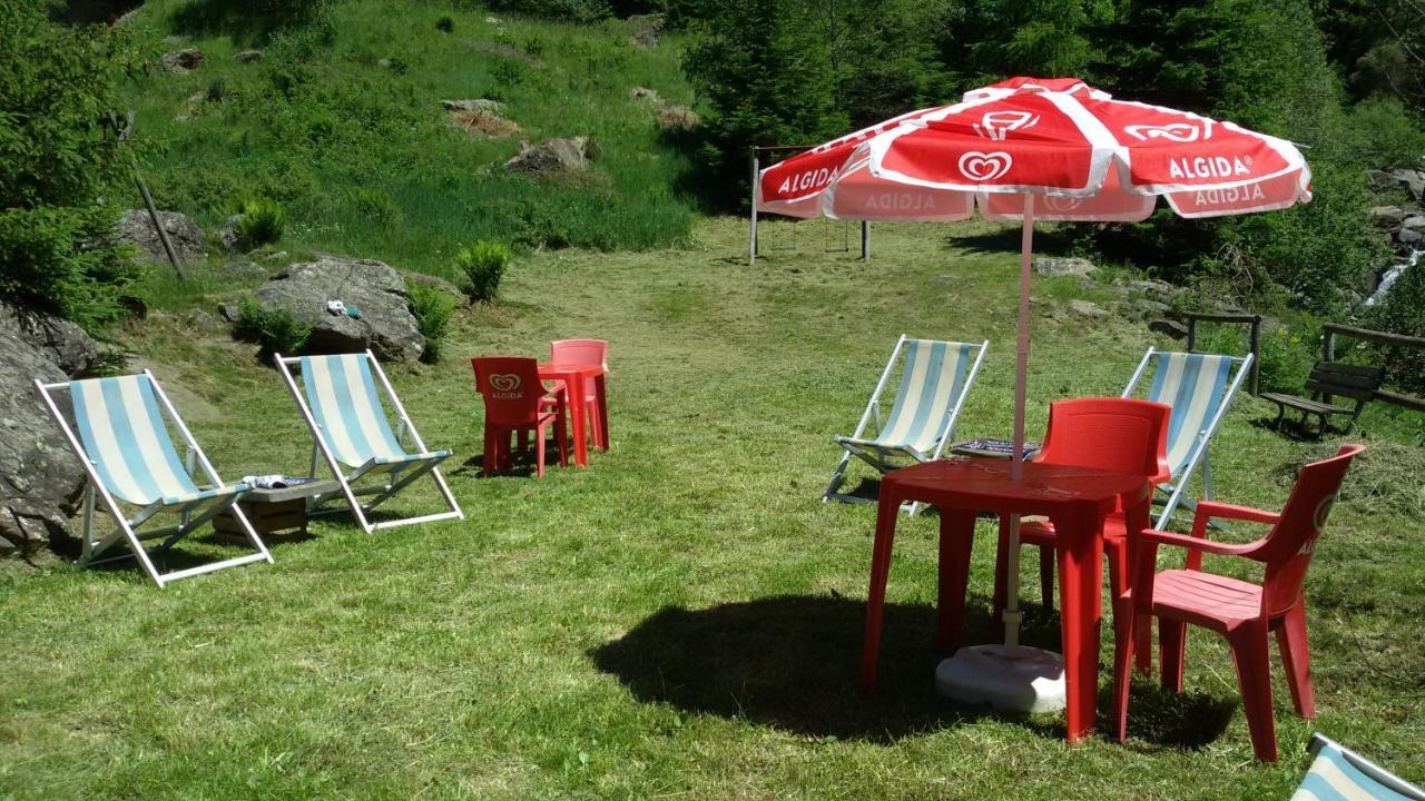 Rifugio Stella Alpina Hotel Saviore dell'Adamello Екстериор снимка